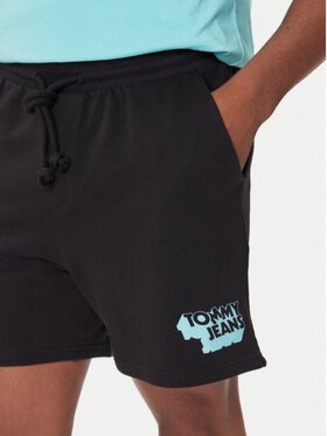 Tommy Jeans Szorty sportowe Stack Logo DM0DM21803 Czarny Relaxed Fit