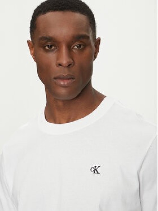 Calvin Klein Jeans T-Shirt Serif Font Graphic J30J327473 Biały Regular Fit