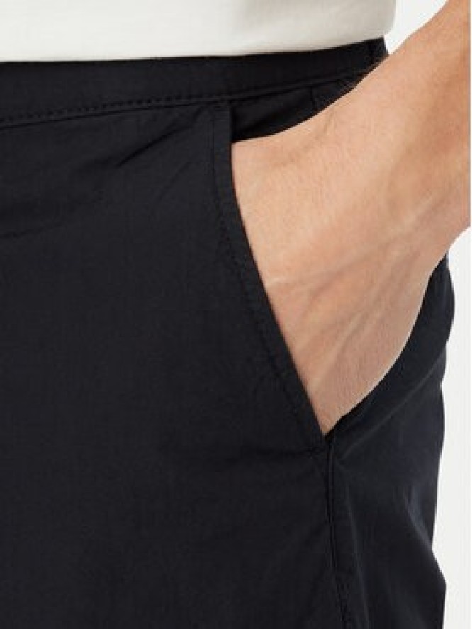 Emporio Armani Szorty sportowe EM000591 AF20428 UB102 Granatowy Regular Fit