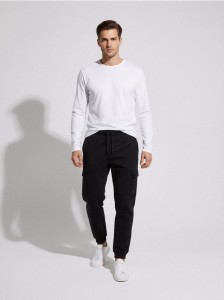 Spodnie dresowe cargo - czarny