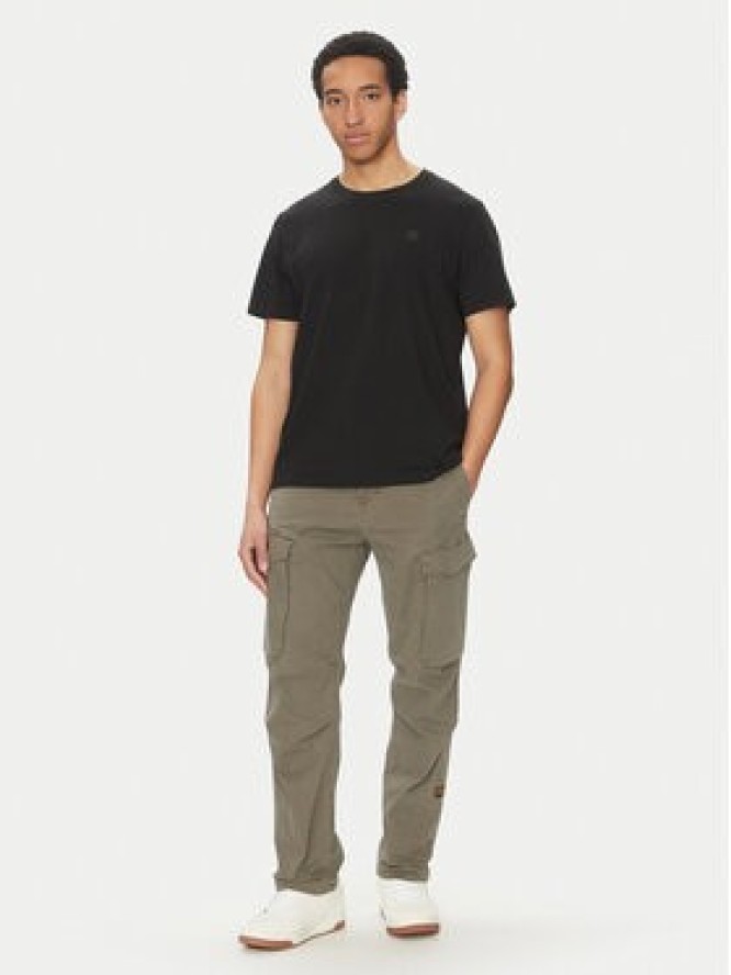 Moose Knuckles T-Shirt Duluth M15MT759 Czarny Regular Fit