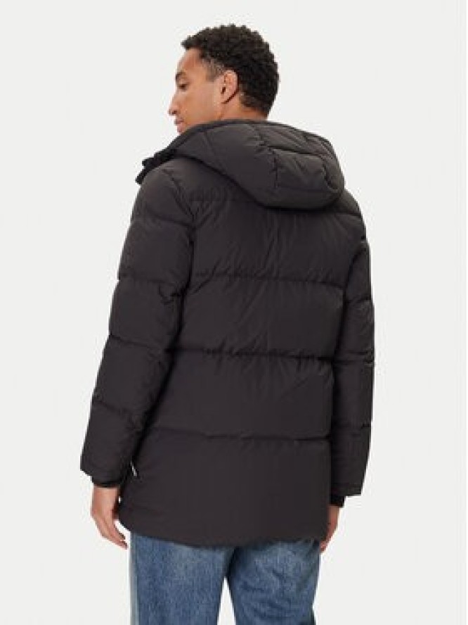 Guess Kurtka puchowa M5BL0O W3282 Czarny Regular Fit