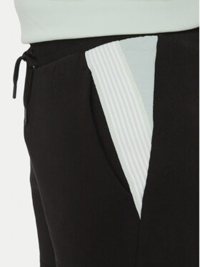 EA7 Emporio Armani Szorty materiałowe 7M000269 AF12451 UC001 Czarny Regular Fit