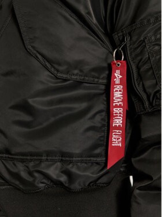 Alpha Industries Kurtka zimowa 113145 Czarny Regular Fit