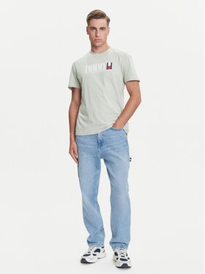 Tommy Jeans T-Shirt Dna Flag DM0DM21941 Zielony Regular Fit