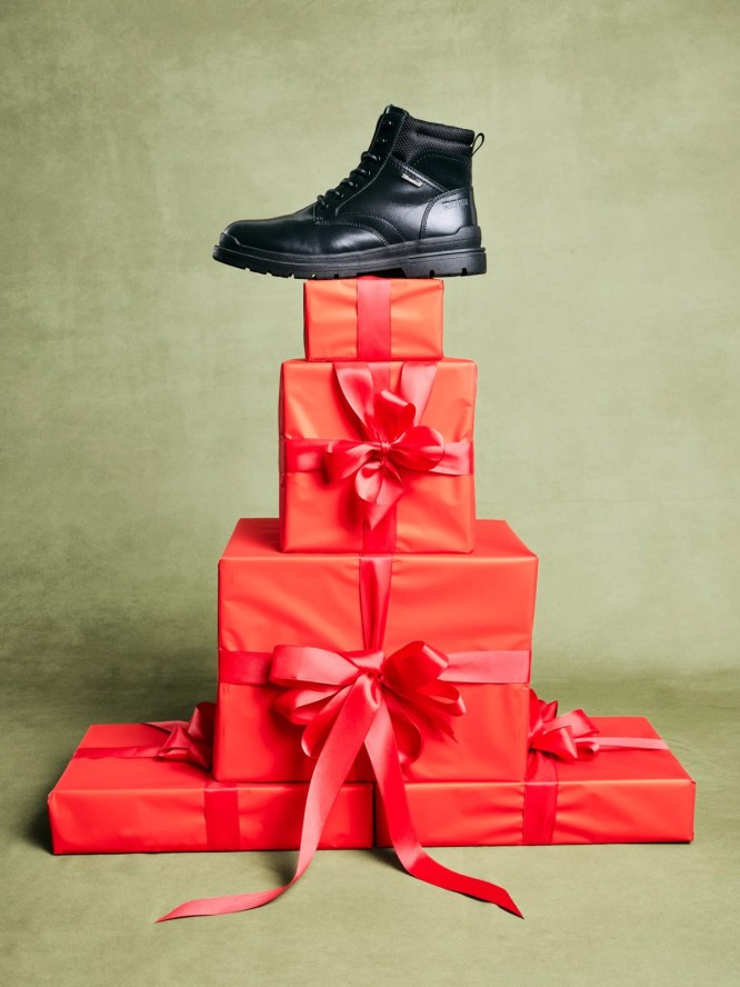 Trapery męskie ze skóry naturalnej czarne SS174123 906