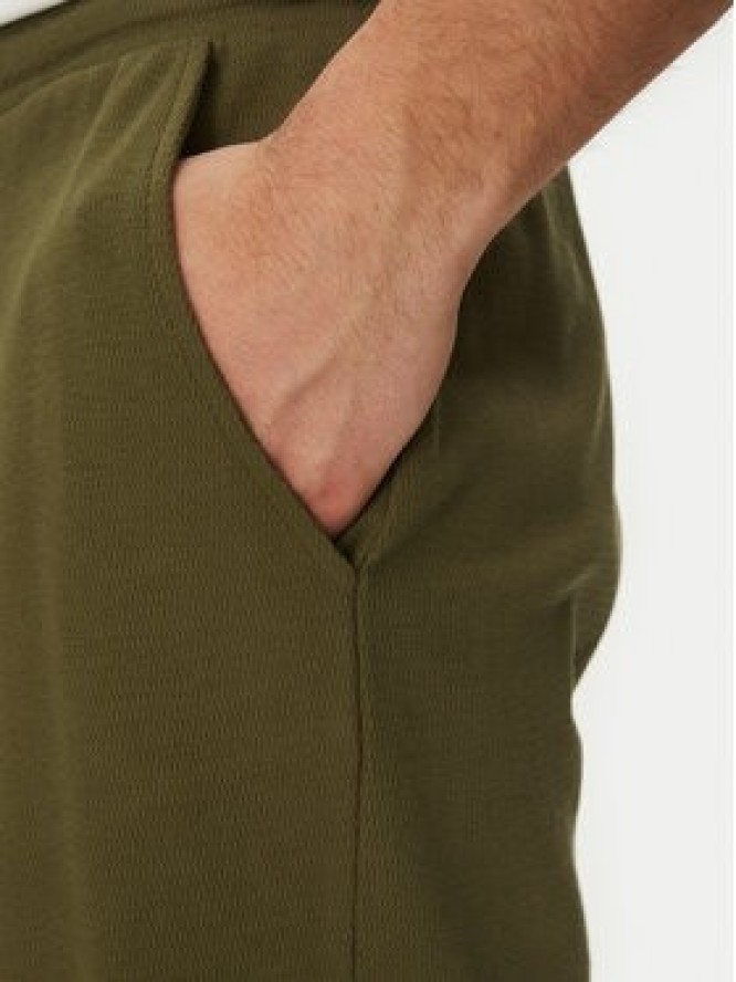 Guess Szorty sportowe F5GD00 KC5Y1 Khaki Regular Fit