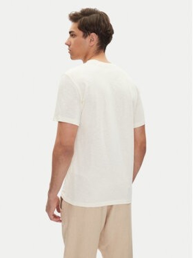 Mustang T-Shirt Austin 1016490 Biały Regular Fit