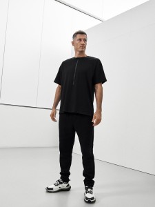 4F T-shirt loose z nadrukiem męski 4F x Robert Lewandowski - czarny M