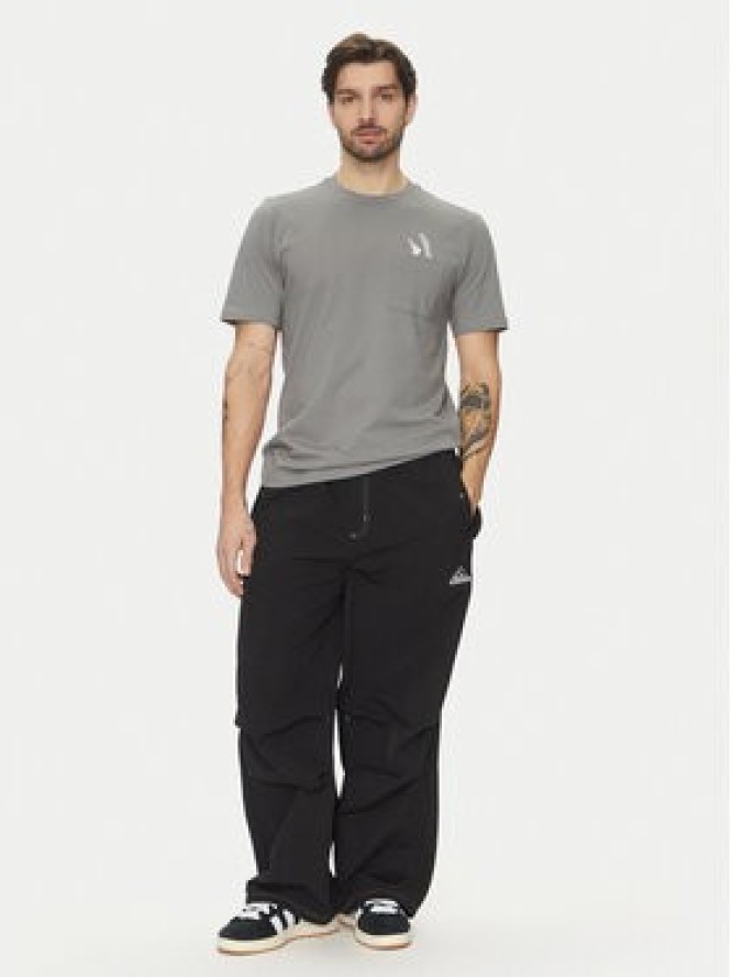 adidas T-Shirt Lounge Slides Graphic Pocket JC5284 Szary Regular Fit