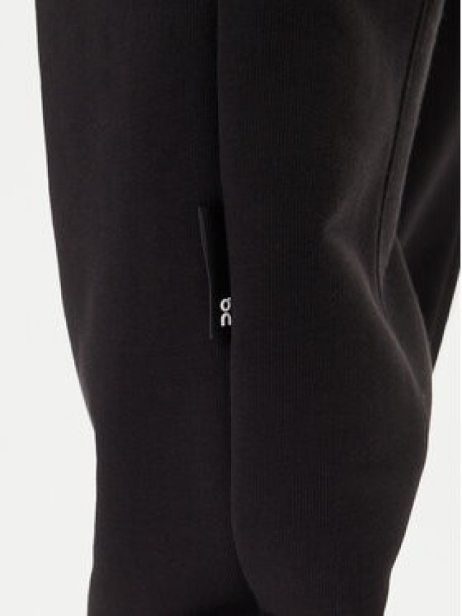 On Spodnie dresowe Club Pants 1ME1004 Czarny Relaxed Fit
