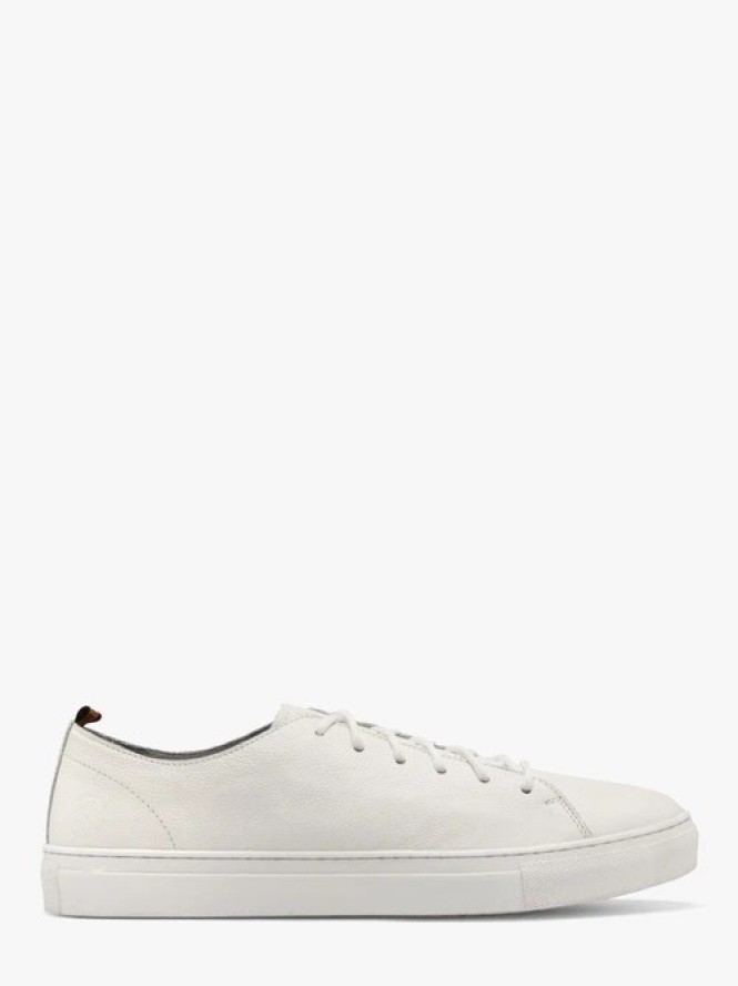 Białe półbuty sportowe