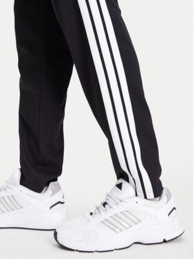 adidas Spodnie dresowe Essentials 3-Stripes JE6430 Czarny Regular Fit