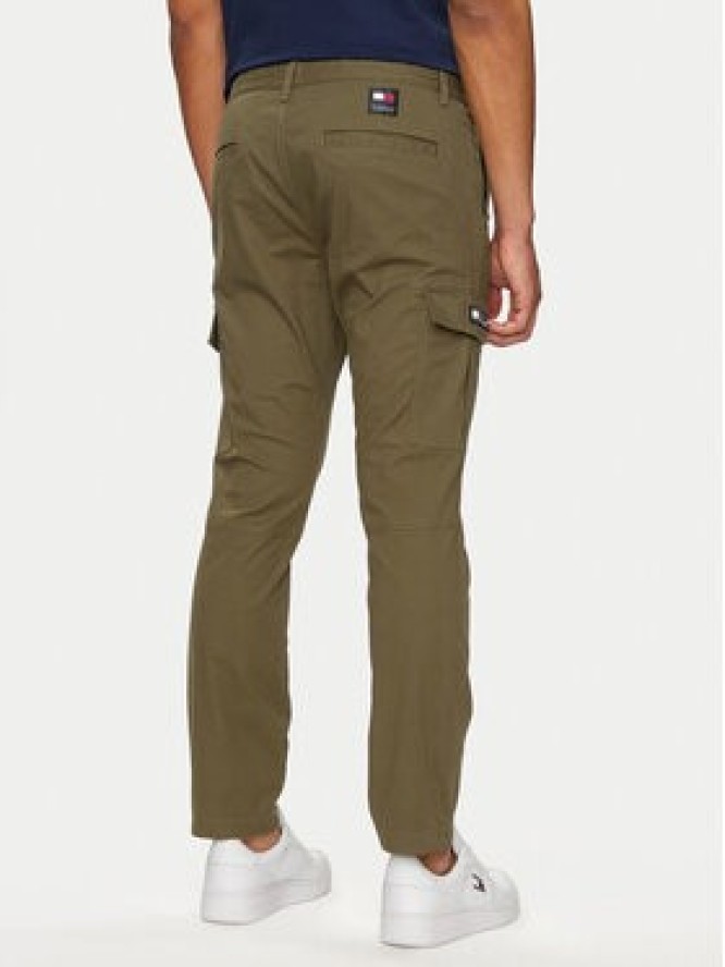 Tommy Jeans Spodnie materiałowe Austin DM0DM18940 Zielony Slim Fit
