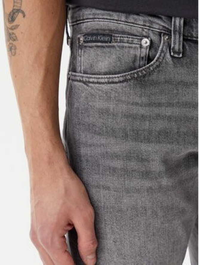 Calvin Klein Jeans Jeansy J30J327157 Szary Slim Fit