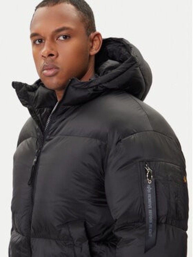 Alpha Industries Kurtka zimowa 148130 Czarny Regular Fit