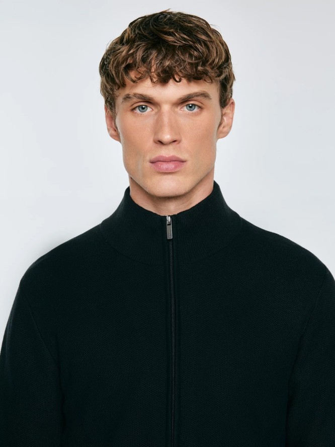 Sweter męski rozpinany ze stójką czarny Olafi 906