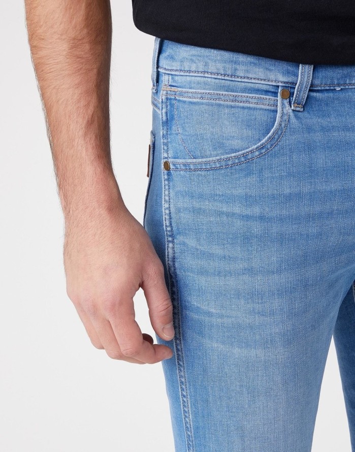 WRANGLER LARSTON MĘSKIE SPODNIE JEANSOWE HEAT RAGE W18SC788W 112127449