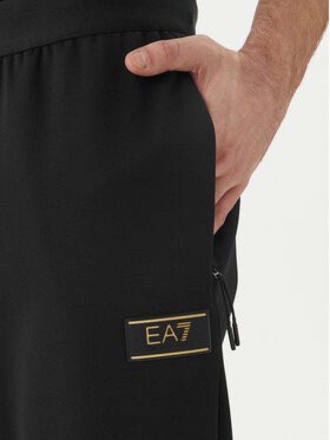 EA7 Emporio Armani Spodnie dresowe 7M001336 AF16658 UC001 Czarny Regular Fit