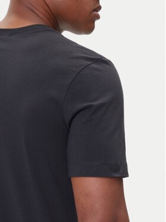 Nike T-Shirt DC7485 010 Czarny Regular Fit