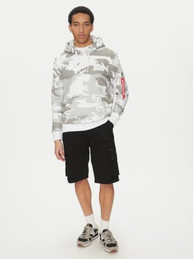 Alpha Industries Szorty materiałowe 136250 Czarny Regular Fit