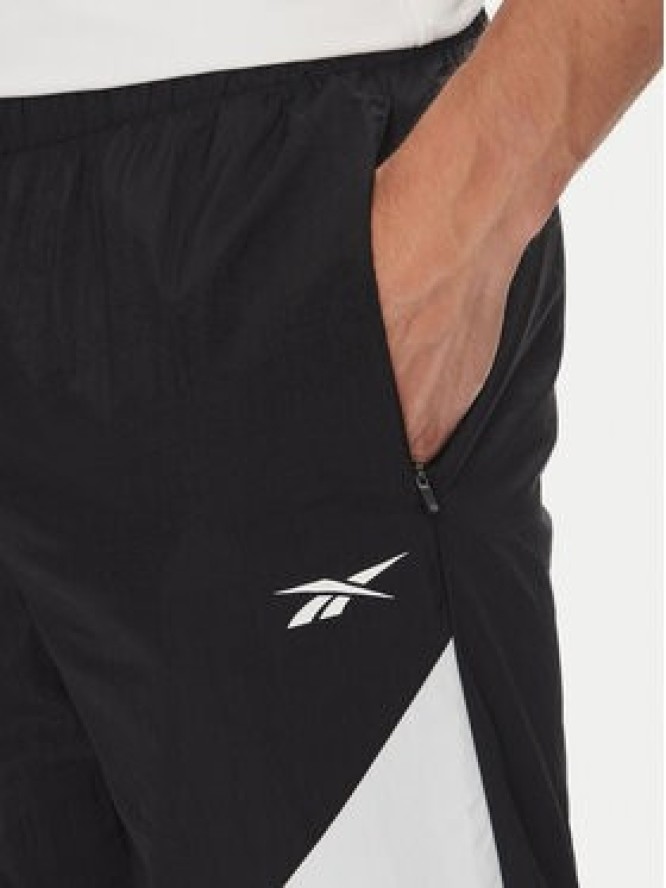 Reebok Spodnie dresowe 100223963 Czarny Regular Fit