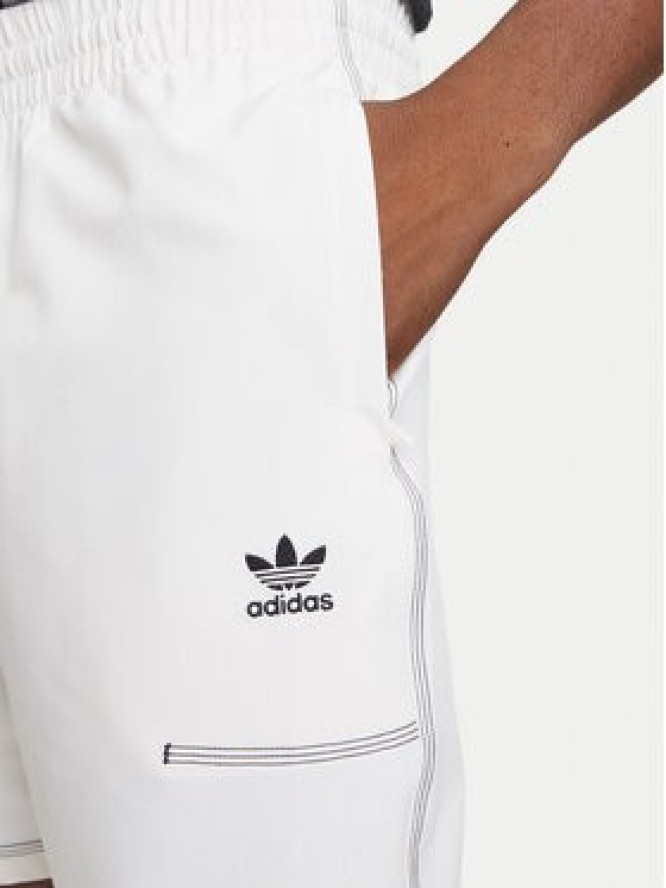 adidas Szorty sportowe Trefoil Essentials KA8541 Écru Loose Fit