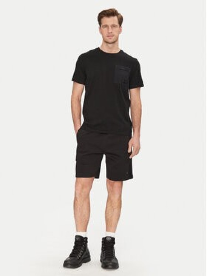 Moose Knuckles Szorty sportowe Dalon M15MR807 Czarny Regular Fit