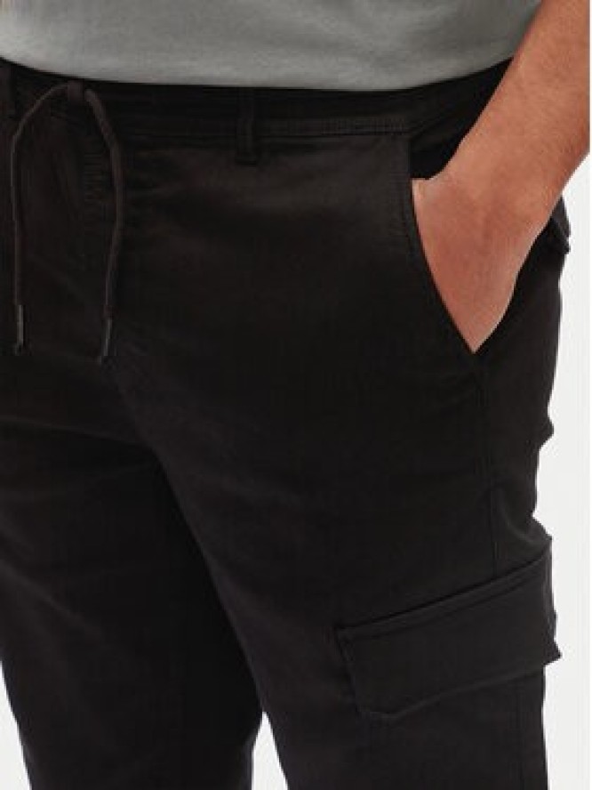 Pepe Jeans Spodnie materiałowe PM211725 Czarny Slim Fit