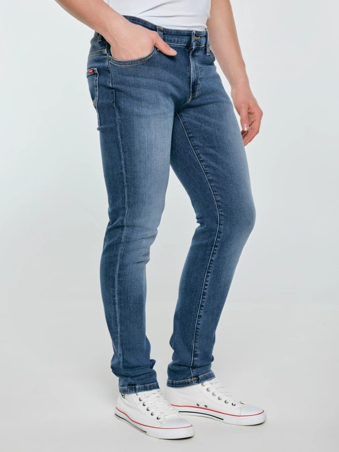 Jeansy męskie dopasowane niebieskie Ronan 397