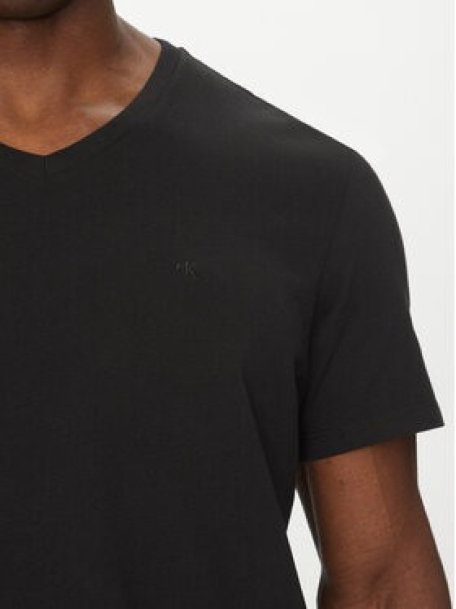 Calvin Klein Jeans T-Shirt LV040HM298 Czarny Regular Fit