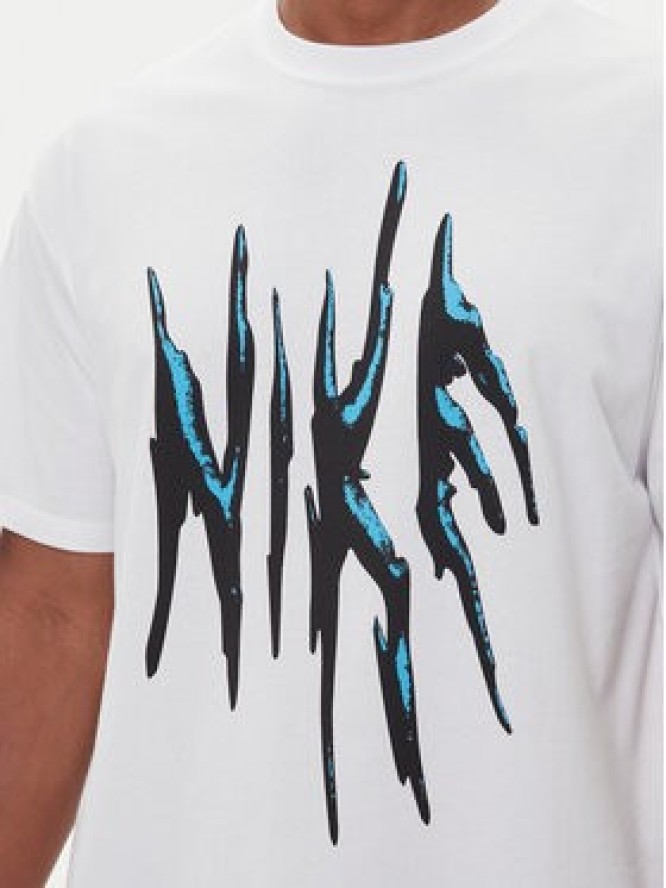 Nike T-Shirt HV6692 100 Biały Loose Fit