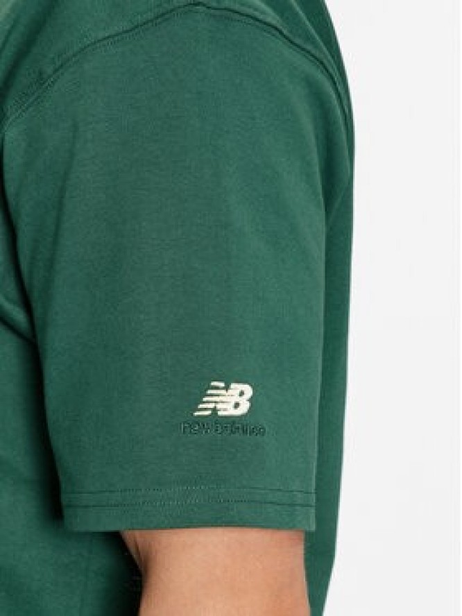 New Balance T-Shirt Athletics Varsity Graphic T-Shirt MT33551 Zielony Regular Fit