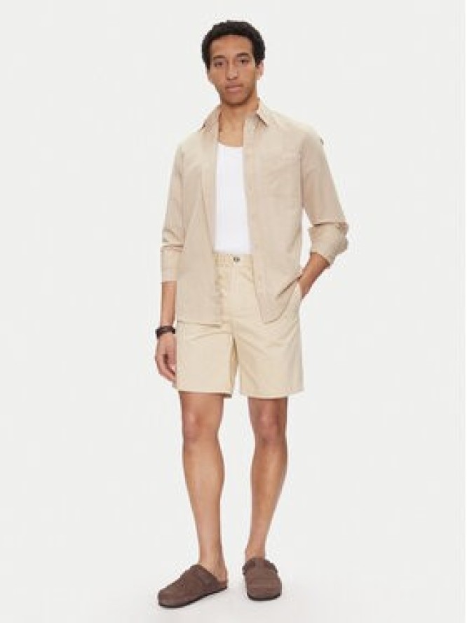 AMI Paris Szorty materiałowe HSO303.CO0103 Beżowy Regular Fit