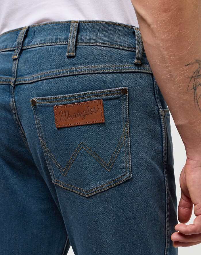 WRANGELR LARSTON MĘSKIE SPODNIE JEANSOWE JEANSY DŻINSY STORMY WASH 112360394 W18S017437