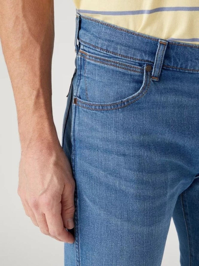 WRANGLER LARSTON MĘSKIE SPODNIE JEANSOWE JEANSY VITO W18SAG42E 112329014