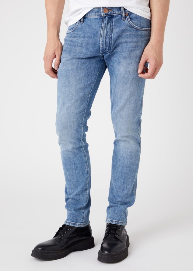 WRANGLER LARSTON MĘSKIE SPODNIE JEANSOWE LIGHT INDIGO W18S59X4E 112324511