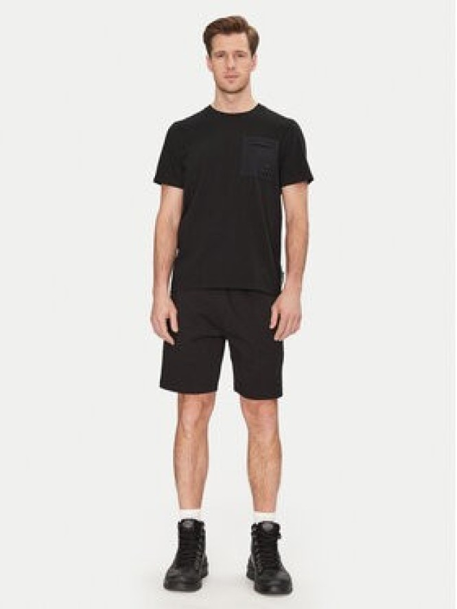 Moose Knuckles T-Shirt Dalon M15MT733 Czarny Regular Fit