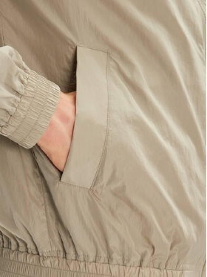 Calvin Klein Jeans Wiatrówka J30J327254 Szary Regular Fit