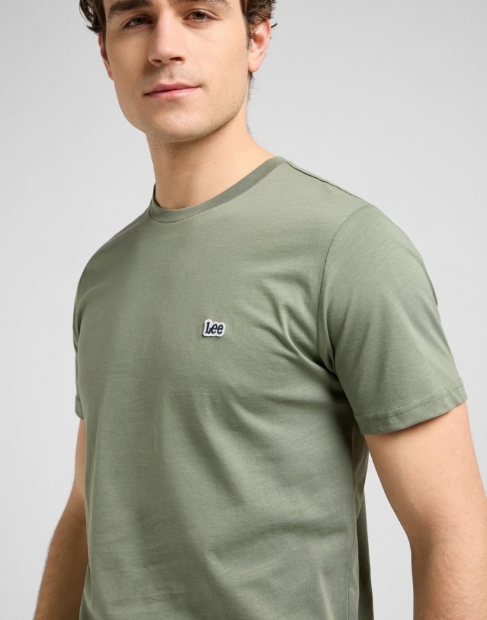 MESKA KOSZULKA LEE SS PATCH LOGO TEE OLIVE STONE 112370497