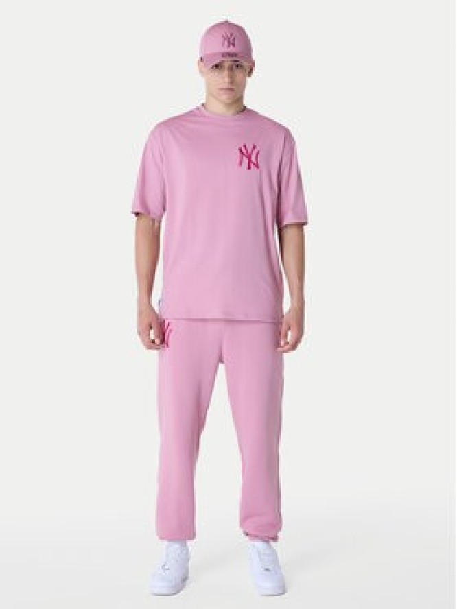 New Era Spodnie dresowe New York Yankees MLB League Essential Dark 60596188 Różowy Regular Fit