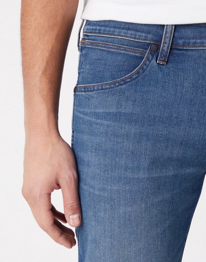 WRANGLER LARSTON MĘSKIE SPODNIE JEANSOWE GREEN TWIST W18SXP409 112145871