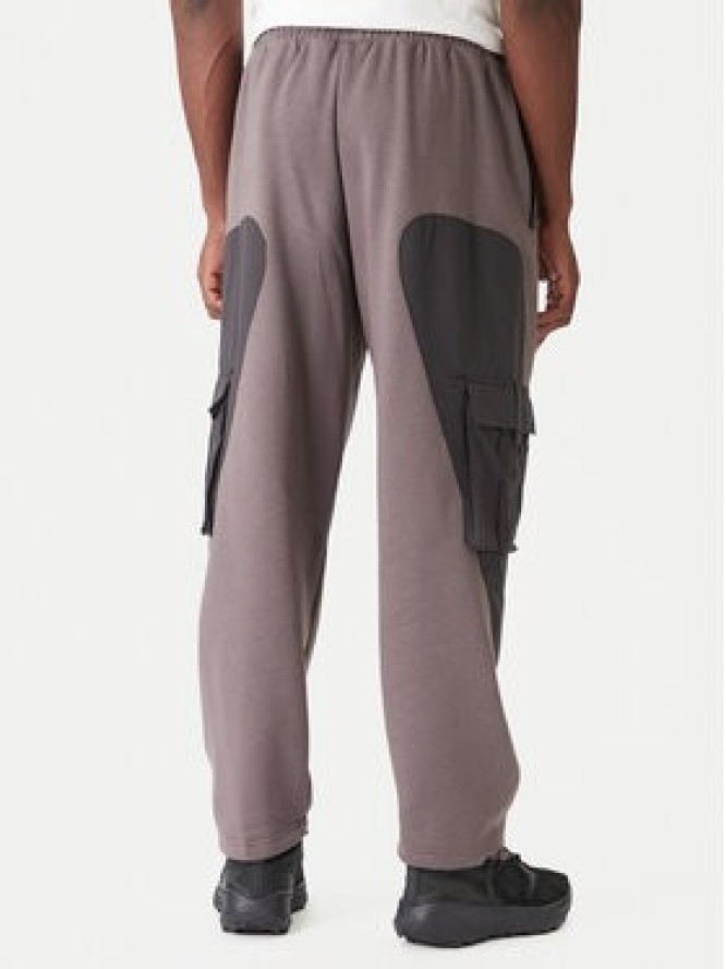 adidas Spodnie dresowe JV8022 Brązowy Regular Fit