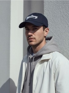 Czapka z daszkiem - granatowy