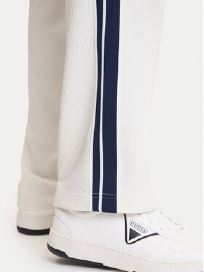 Guess Spodnie dresowe Z6GB14 K3211 Écru Regular Fit