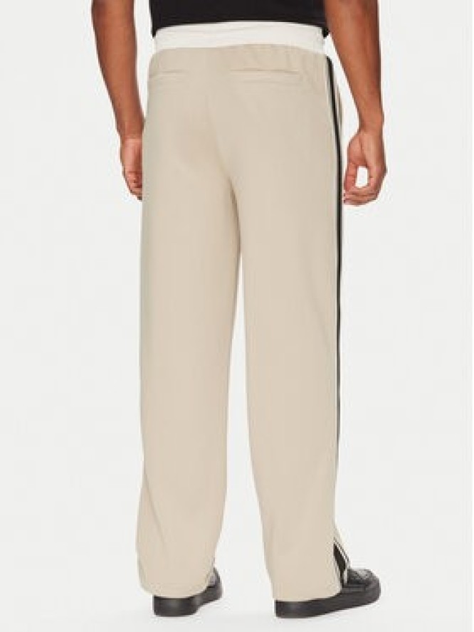 Guess Spodnie dresowe Z5YB14 KCRU2 Beżowy Regular Fit