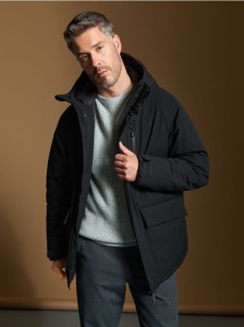 Kurtka z kapturem - czarny