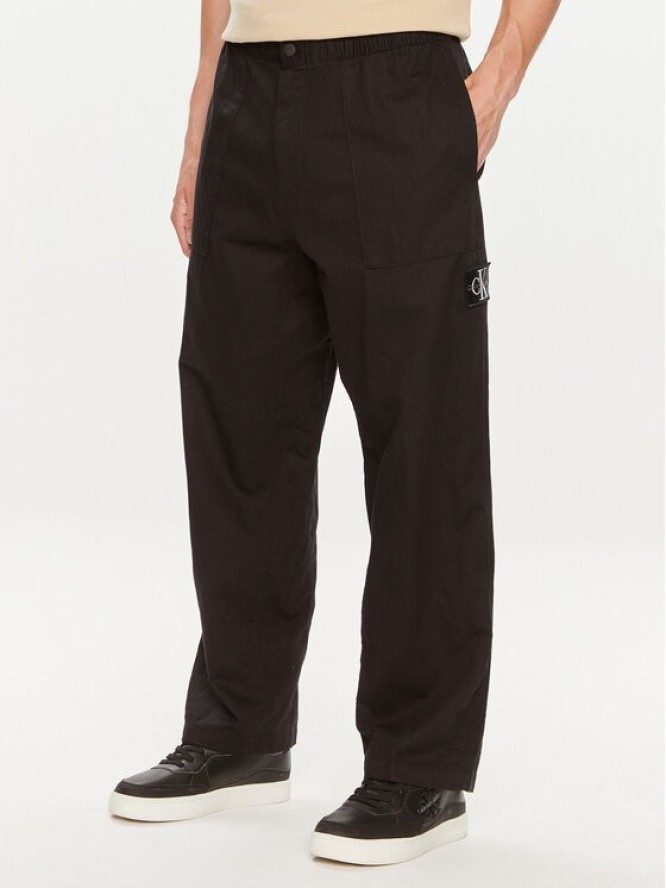 Calvin Klein Jeans Spodnie materiałowe J30J325126 Czarny Regular Fit
