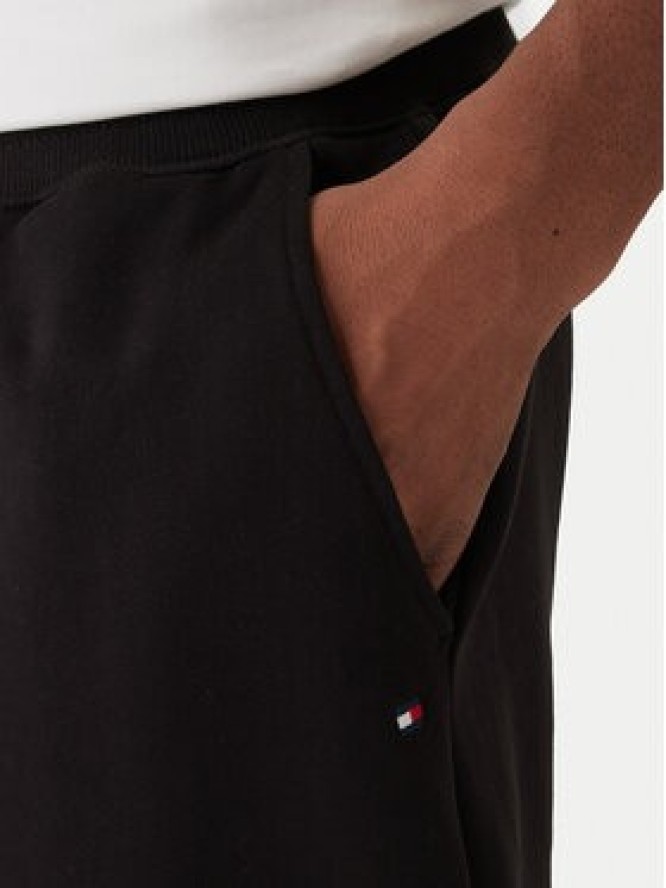 Tommy Hilfiger Spodnie dresowe Essential MW0MW37236 Czarny Regular Fit