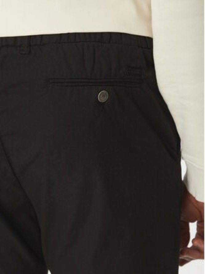 Guess Spodnie materiałowe M5RB51 WGXW1 Czarny Regular Fit